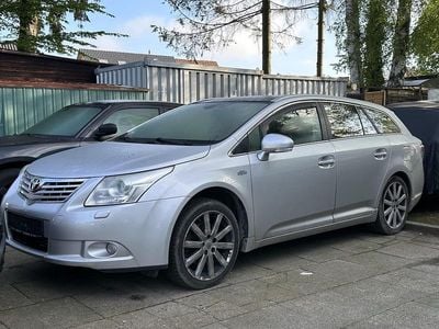 Gebraucht Toyota Avensis 150 PS (110 kW) 2011 Grau Kombi