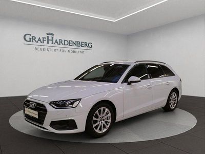 Gletscherweiß metallic Gebraucht 2022 Audi A4 Ambiente Kombi | 31.530 € (Etwas zu teuer)