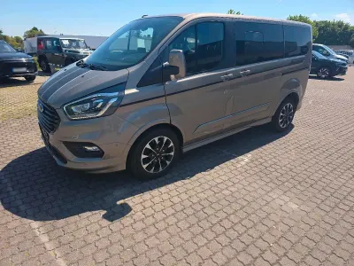 Gebraucht Ford Tourneo Sport 185 PS (136 kW) 2020 Beige Van / Kleinbus