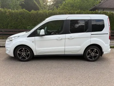 Gebraucht Ford Tourneo Connect Trend 120 PS (88 kW) 2017 Weiß Van / Kleinbus