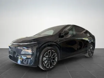 Neu XPENG G6 AWD Performance 358 kW (487 PS) 2026 Midnight black SUV