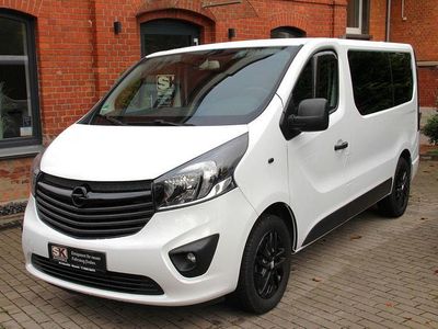 Usata Opel Vivaro 125 CV (91 kW) 2017 Bianco Monovolume