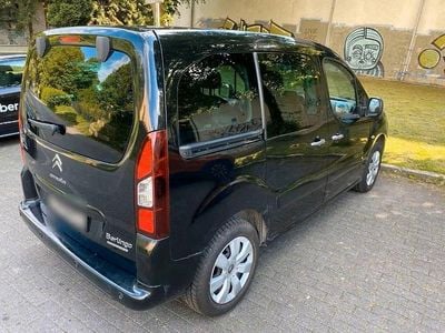 Gebraucht Citroën Berlingo 110 PS (80 kW) 2016 Schwarz Van / Kleinbus