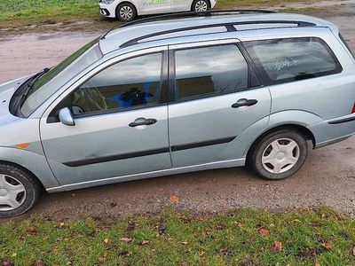 Gebraucht Ford Focus 100 PS (73 kW) 2003 Andere farben Kombi