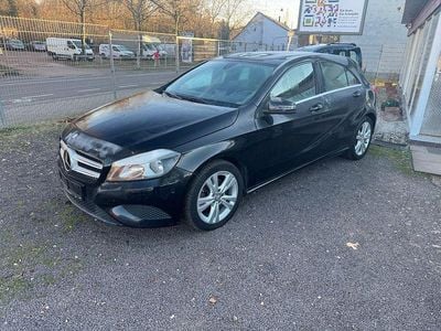 Gebraucht Mercedes A180 122 PS (89 kW) 2013 Schwarz Limousine