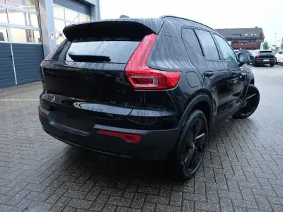 Gebraucht Volvo XC40 120 PS (88 kW) 2025 SUV