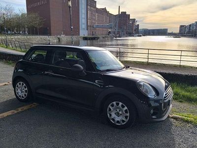 Usado Mini ONE 75 HP (55 kW) 2015 Preto Citadino