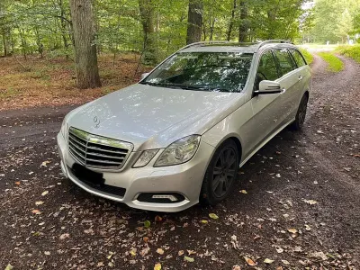 Gebraucht Mercedes E350 Avantgarde 231 PS (169 kW) 2010 Schwarz Limousine