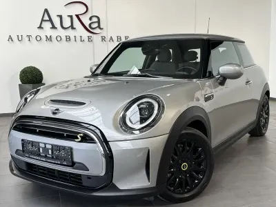 Gebraucht Mini Cooper SE Classic 135 kW (184 PS) 2023 Melting silver iii Kleinwagen