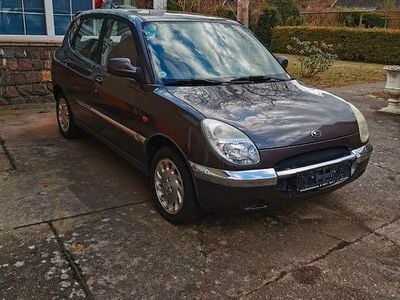 Gebraucht Daihatsu Sirion 56 PS (41 kW) 1999 Grau Kleinwagen