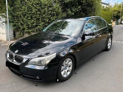 BMW 523