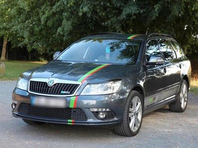 Używany Skoda Octavia 170 KM (125 kW) 2011 Szary Kombi