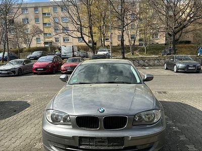 Gebraucht BMW 118 143 PS (105 kW) 2010 Grau Kleinwagen
