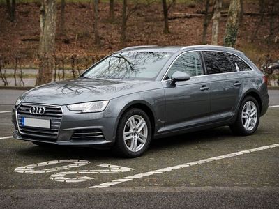 gebraucht Audi A4 Avant 2.0 TDI 40 190PS S-Tronic Quattro