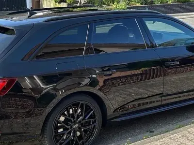 Używany Audi A4 S-Line 286 KM (210 kW) 2019 Czarny Kombi