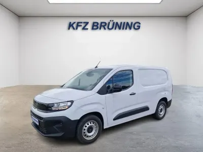 Gebraucht Opel Combo Edition 131 PS (96 kW) 2025 Weiß Van / Kleinbus