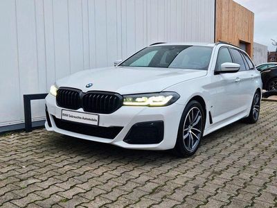 Alpinweiss iii Gebraucht 2021 BMW 520 M Sport Kombi | 34.998 € (Teuer)