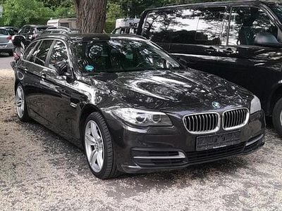 Gebraucht BMW 525 218 PS (160 kW) 2014 Grau Kombi