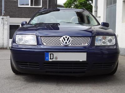 Gebraucht VW Bora Sport 204 PS (150 kW) 1999 Blau metallic Kombi