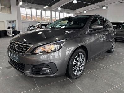 Gebraucht Peugeot 308 SW Allure 131 PS (96 kW) 2021 Grau Kombi