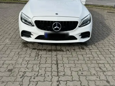 Używany Mercedes C400 AMG line 333 KM (244 kW) 2019 Biały Kombi