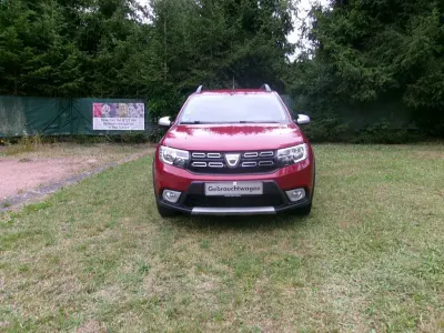 Gebraucht Dacia Sandero Prestige 90 PS (66 kW) 2019 Rot Limousine