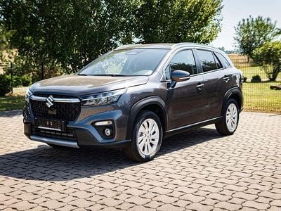 Neu Suzuki SX4 S-Cross Comfort 109 PS (80 kW) 2025 Titan dark gray pearl metallic Limousine