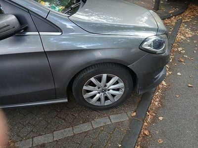 Gebraucht Mercedes B180 Edition 109 PS (80 kW) 2017 Silber Van / Kleinbus