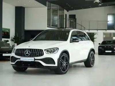 Gebraucht Mercedes GLC43 AMG AMG 390 PS (286 kW) 2022 Diamantweiss  metalliclack SUV