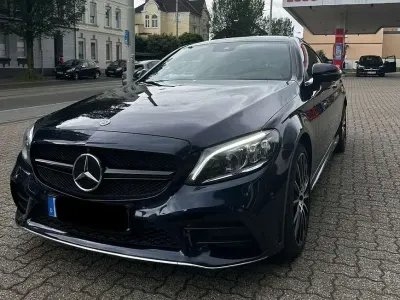 Gebraucht Mercedes C300 258 PS (189 kW) 2021 Blau Coupé