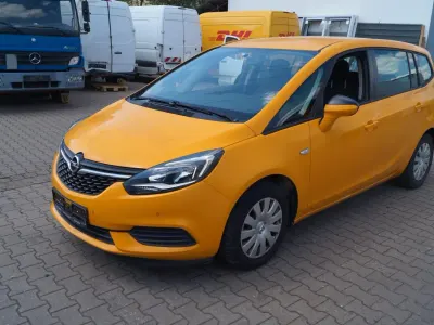 Gebraucht Opel Zafira Tourer 114 PS (83 kW) 2016 Gelb Van / Kleinbus