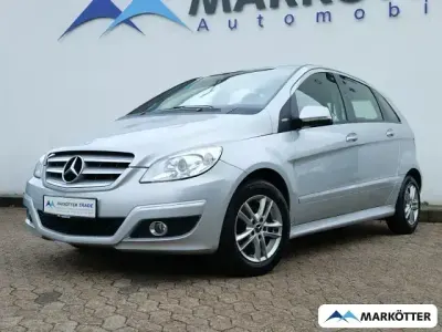Gebraucht Mercedes B160 95 PS (69 kW) 2011 Silber Van / Kleinbus