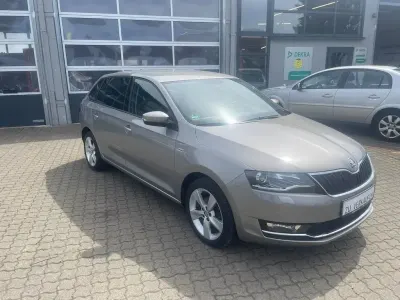 Używany Skoda Rapid Clever 95 KM (69 kW) 2018 Beżowy Hatchback