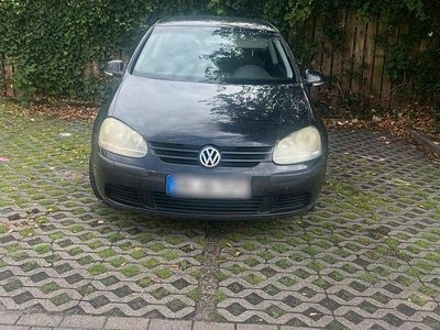 VW Golf V