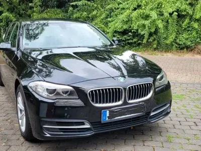 Gebraucht BMW 520 Sport Line 190 PS (139 kW) 2015 Schwarz Kombi