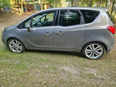 Gebraucht Opel Meriva Innovation 120 PS (88 kW) 2011 Braun Van / Kleinbus