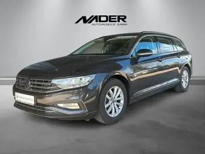 Gebraucht VW Passat Business 150 PS (110 kW) 2023 Grau Kombi