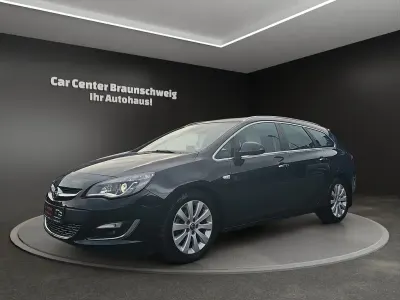 Gebraucht Opel Astra Innovation 165 PS (121 kW) 2012 Schwarz Limousine