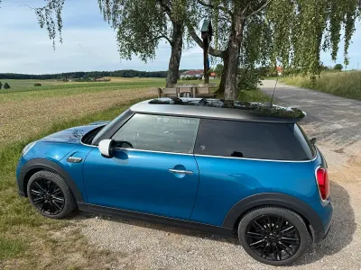 Gebraucht Mini Cooper SE 135 kW (184 PS) 2023 Blau Kleinwagen