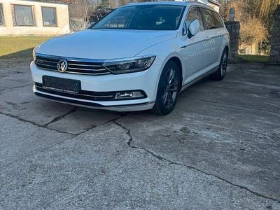 Gebraucht VW Passat Highline 190 PS (139 kW) 2015 Weiß Kombi