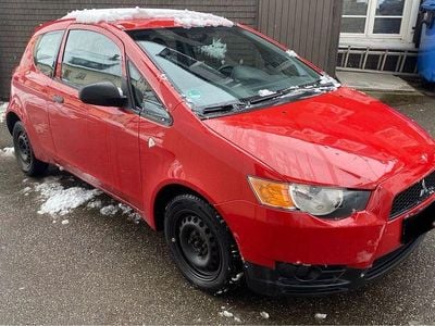 Rot Gebraucht 2012 Mitsubishi Colt Edition Limousine | 1.150 € (Guter Preis)