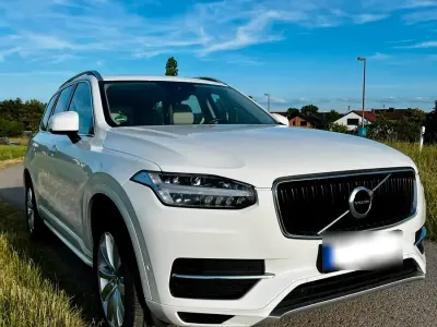 Gebraucht Volvo XC90 Momentum 235 PS (172 kW) 2018 Weiß SUV