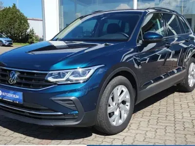 Gebraucht VW Tiguan Trendline 150 PS (110 kW) 2023 Blau SUV