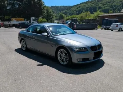 Gebraucht BMW 330 Cabriolet 231 PS (169 kW) 2008 Grau Cabrio