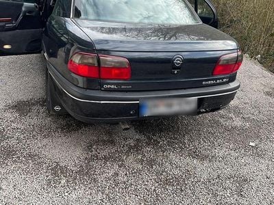 Gebraucht Opel Omega 145 PS (106 kW) 2000 Braun Limousine