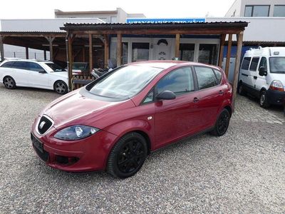 Used Seat Altea Reference 102 HP (75 kW) 2004 Red Minivan