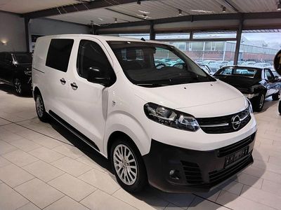Weiß Gebraucht 2021 Opel Vivaro Van / Kleinbus | 24.400 € (Teuer)