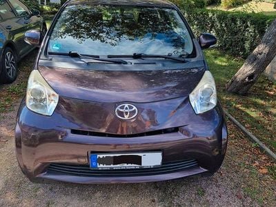 Toyota iQ