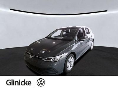 Gebraucht VW Golf VIII Life 131 PS (96 kW) 2020 Grau Limousine