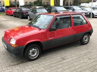 Second-hand Renault R5 58 CP (42 kW) 1990 Roșu Hatchback